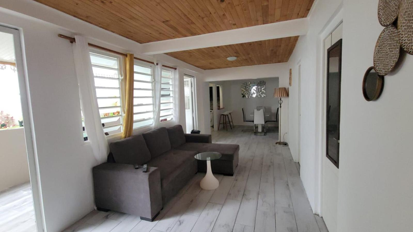 Maison D'Hanaya Le Marin Екстер'єр фото